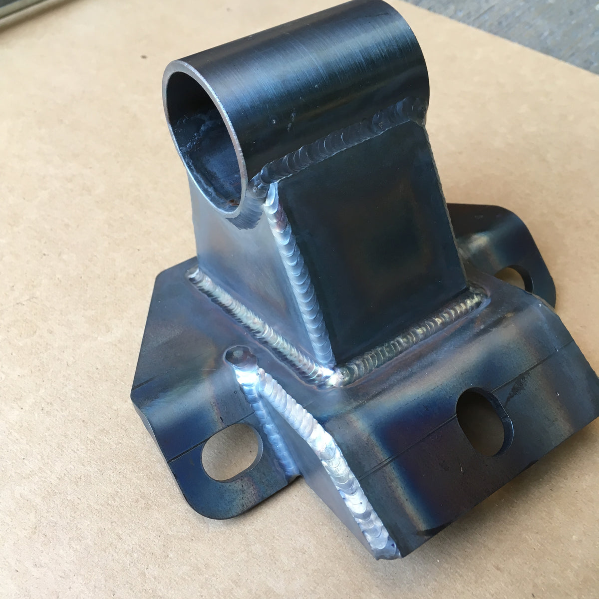 Izzy Fab 2007–2013 GM Truck/SUV 4130 Motor Mounts — manufacturer product gallery