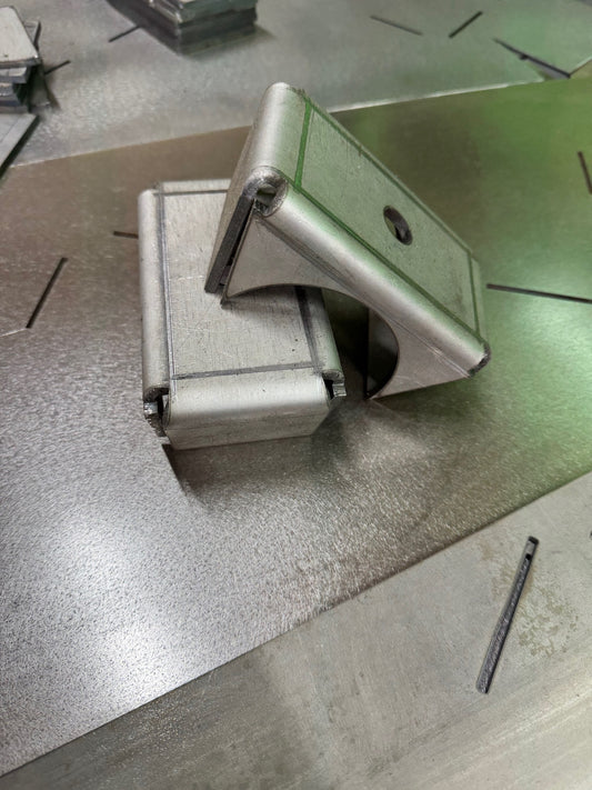 Izzy Fab Boxed Leaf Spring Axle Perch — manufacturer product gallery