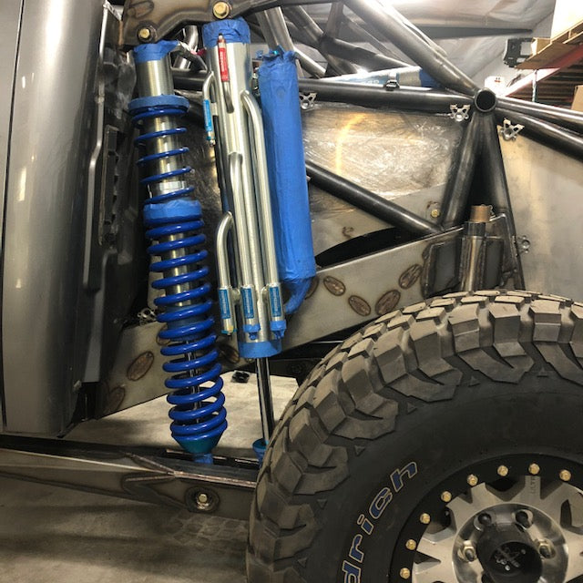 Izzy Fab Prerunner Traditional Four-Link Components — manufacturer product gallery