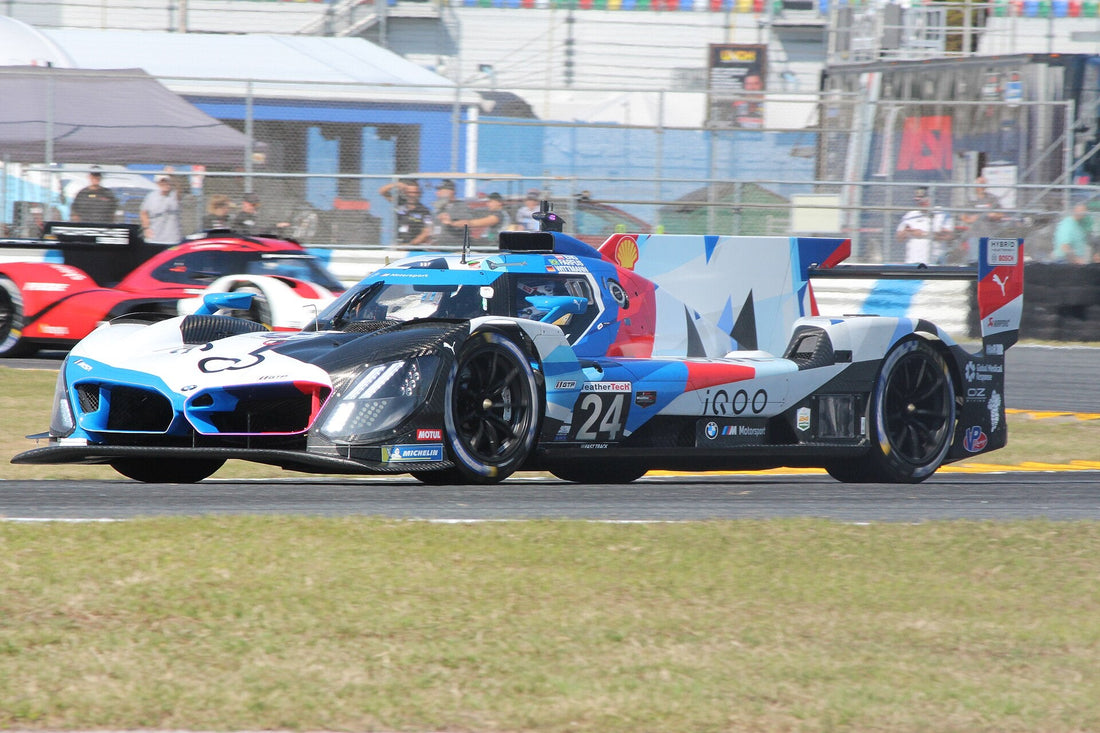 Archive BMW M Hybrid V8 on-track photograph from 2023; representative car image, not the 2026 Indianapolis race or the winning No. 24 car. Photo by 350z33 / Wikimedia Commons, CC BY-SA 4.0.