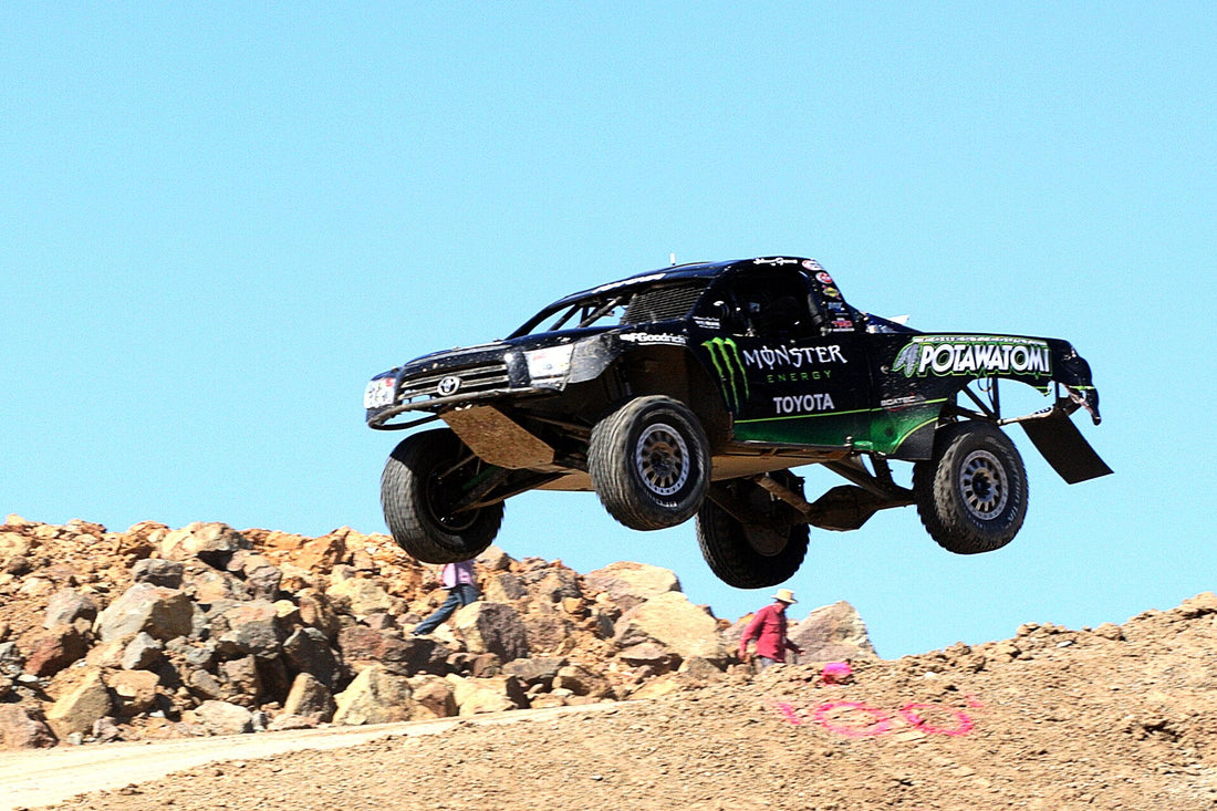 Archive Johnny Greaves short-course off-road truck at Chula Vista in 2007; representative short-course image, not the 2026 Glen Helen event. Photo by Danny Harvison / Wikimedia Commons, CC BY-SA 2.0.