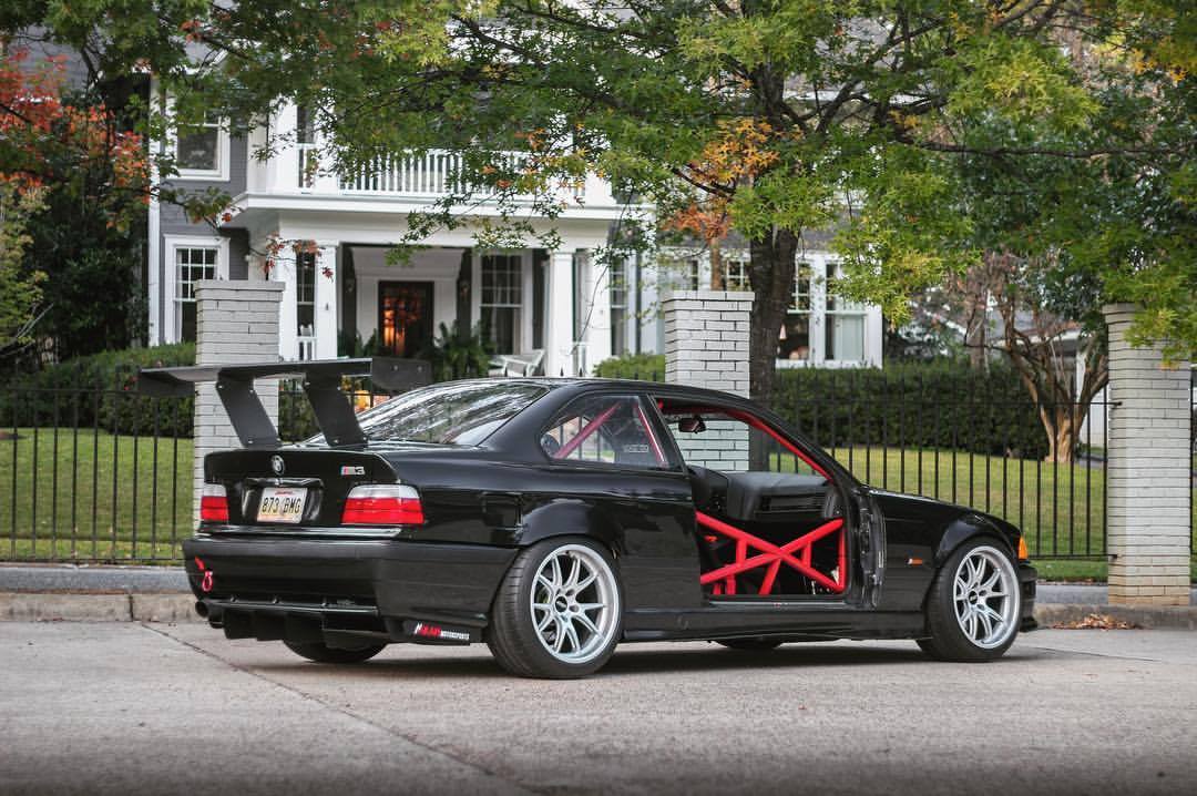 Big Duck Club E36 Coupe Overfenders (+75mm) - manufacturer product example