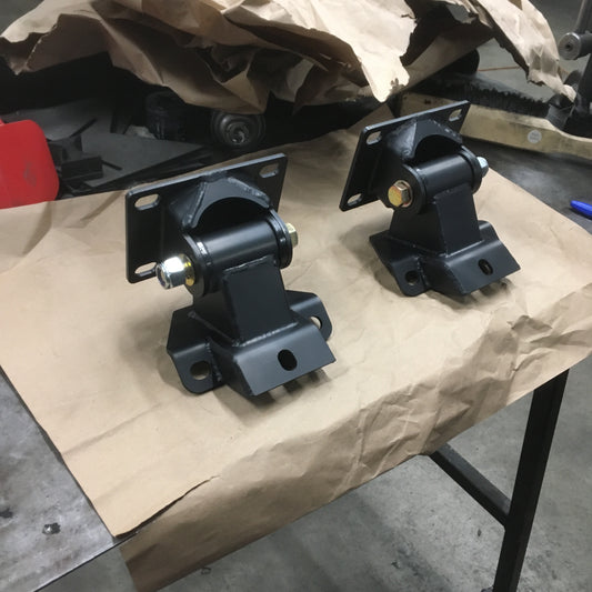 Izzy Fab 2007–2013 GM Truck/SUV 4130 Motor Mounts