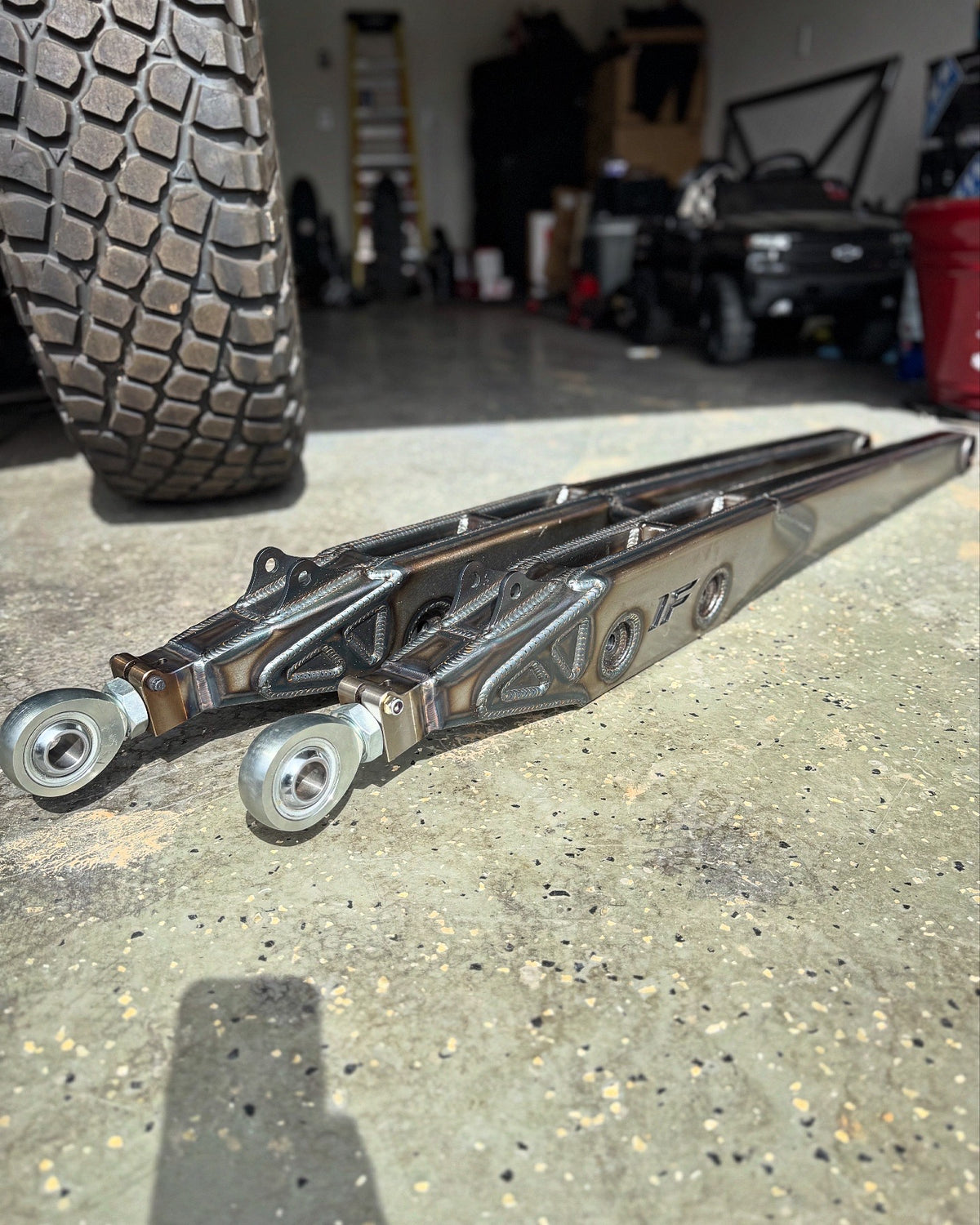 Izzy Fab 55-Inch MIG-Welded Trailing Arms