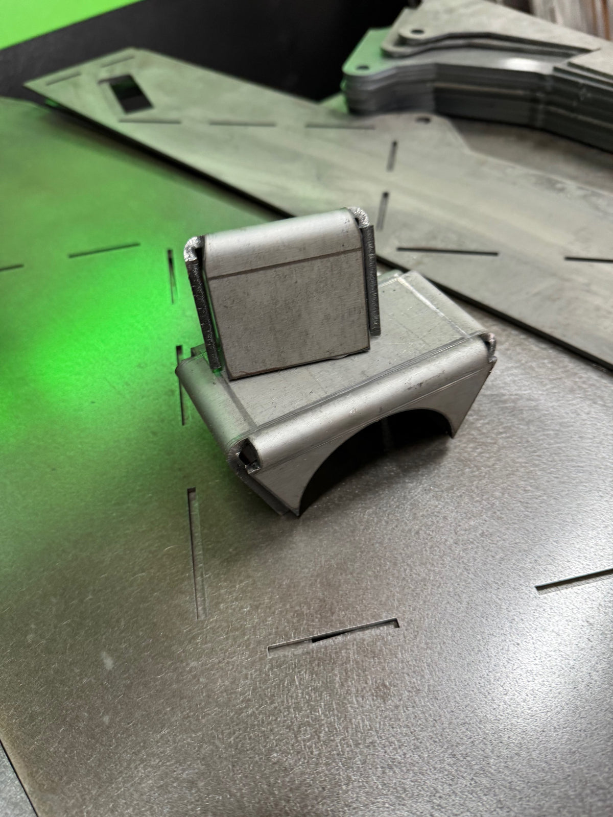 Izzy Fab Boxed Leaf Spring Axle Perch — manufacturer product gallery