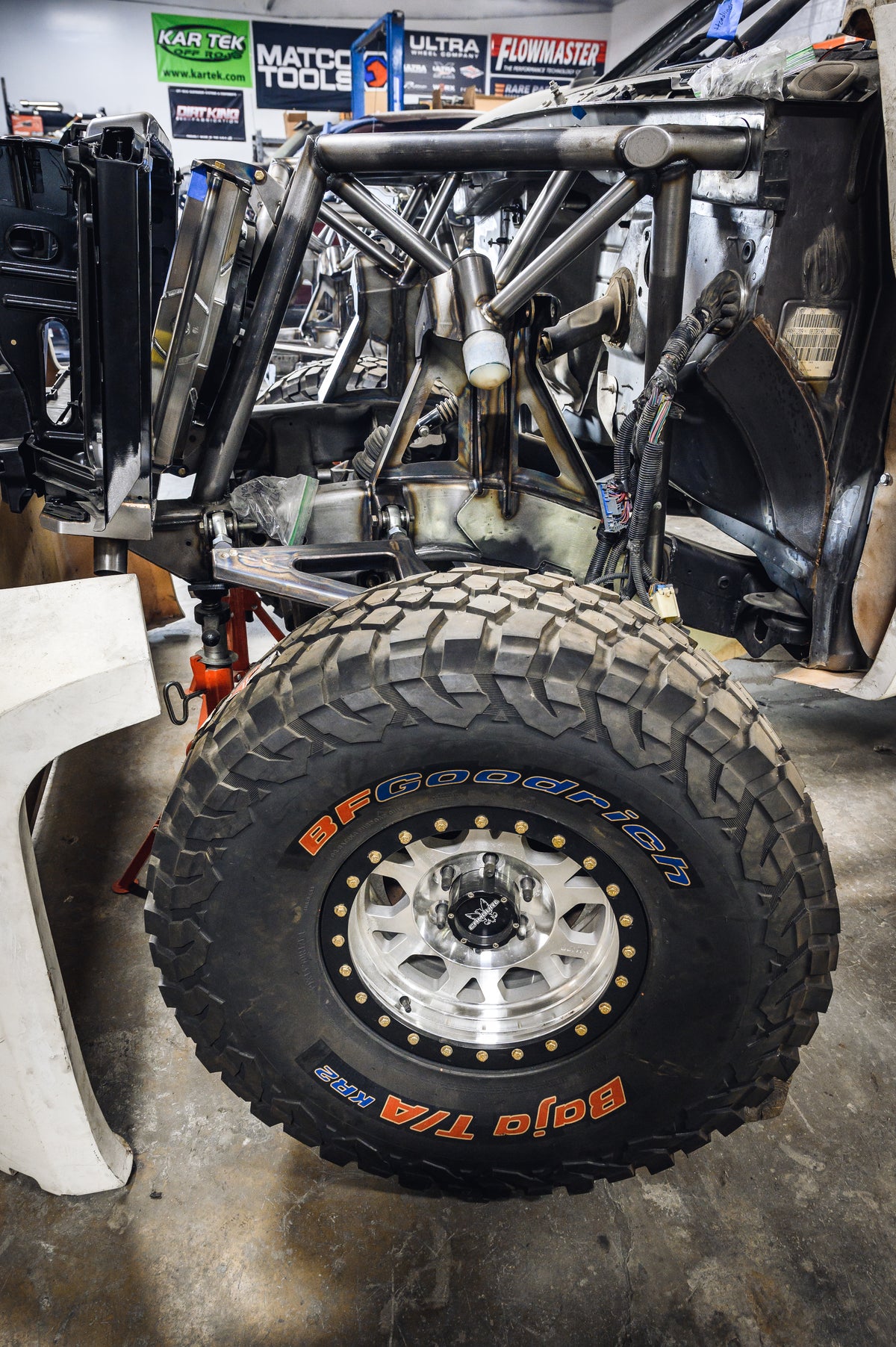 Izzy Fab 2007–2018 GM 1500 Weld-It-Yourself Engine Cage Kit — manufacturer product gallery