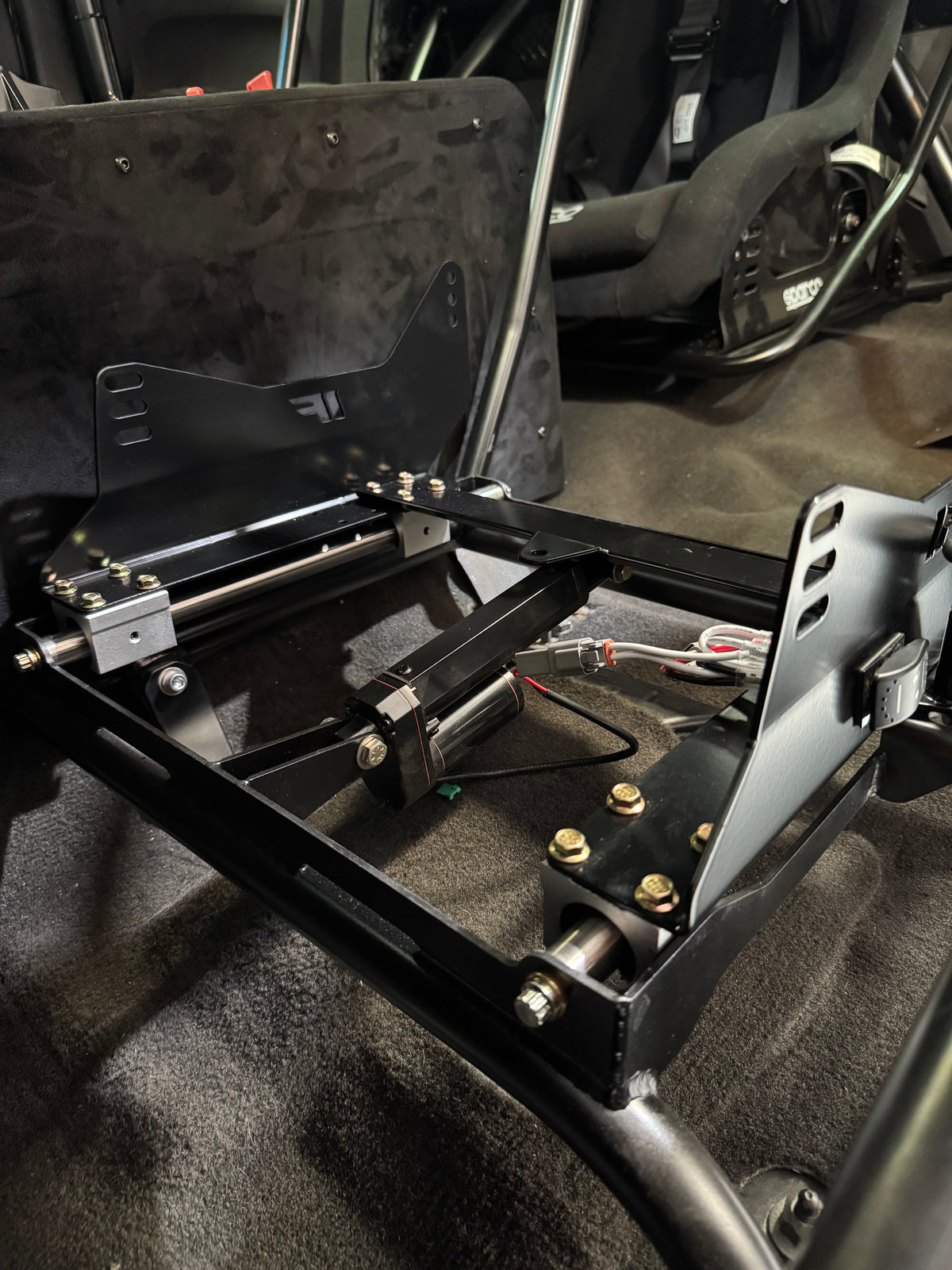 Izzy Fab Power-Adjustable Race Seat Mount — manufacturer product gallery