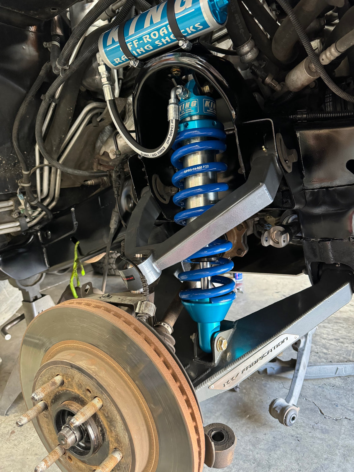 Izzy Fab 2007–2018 GM 1500 Mid-Travel Kit with King Coilovers — manufacturer product gallery