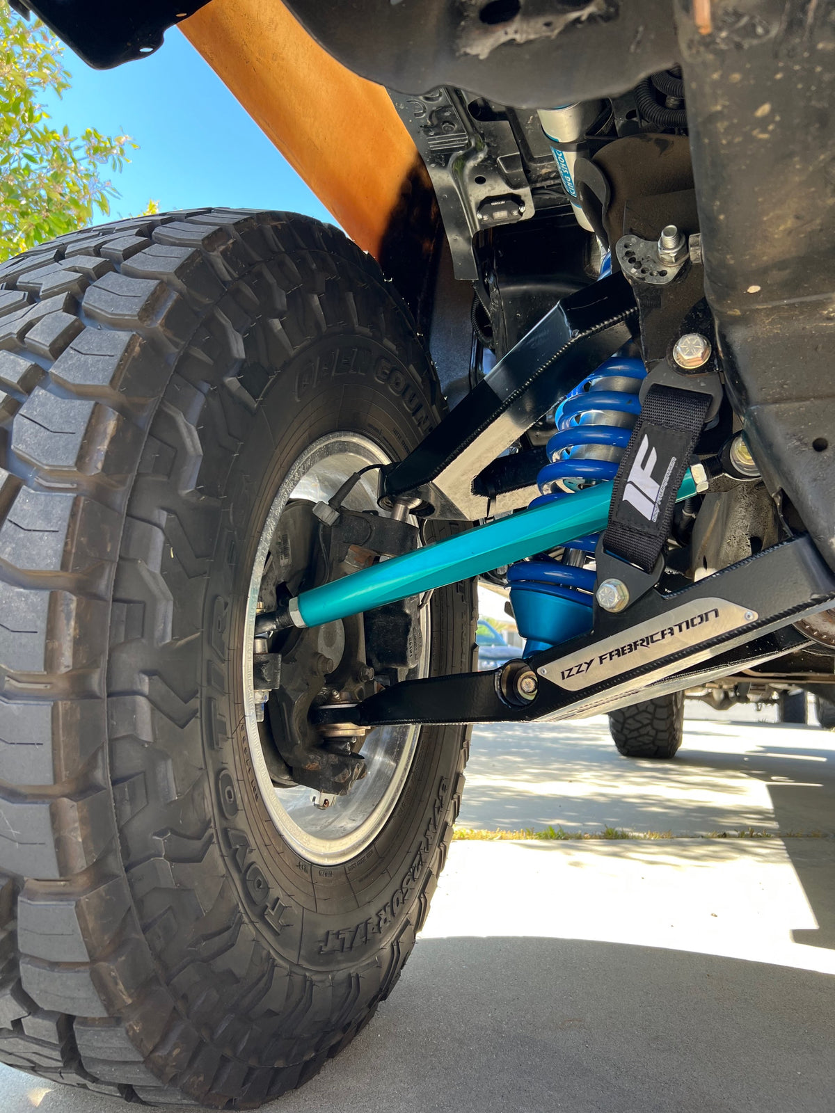 Official Izzy Fab 2007–2018 GM 1500 long-travel kit product photo